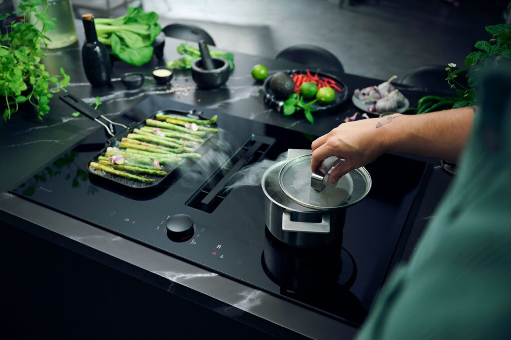 Ashford Kitchens & Interiors - How Neff Kitchen Appliances Help Create a Contemporay Kitchen Design 3