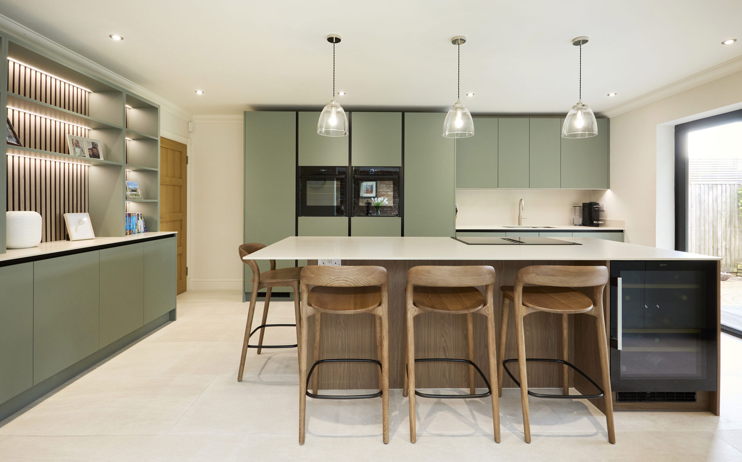 Novus Pure Jade & Dark Oak
